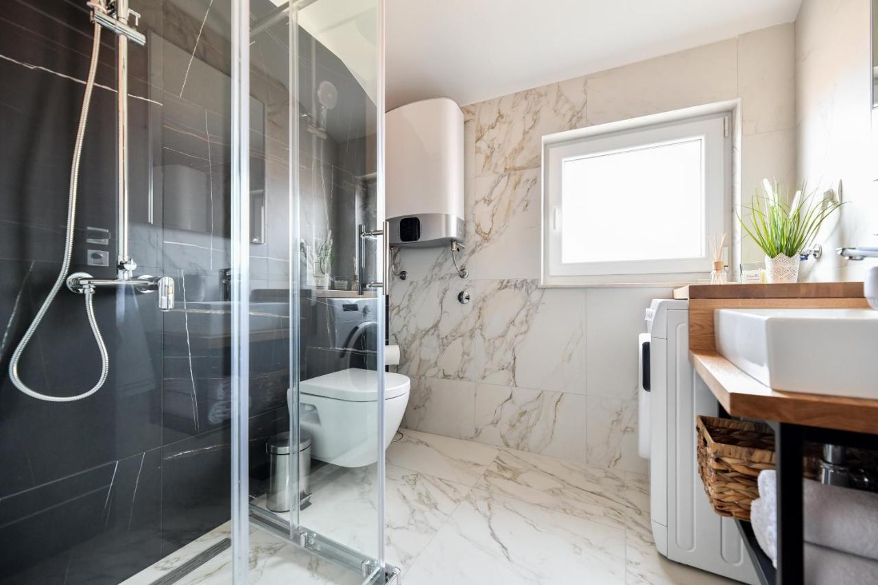 Modern Holiday Apartment "Libra" With Swimming Pool Posedarje Exterior foto