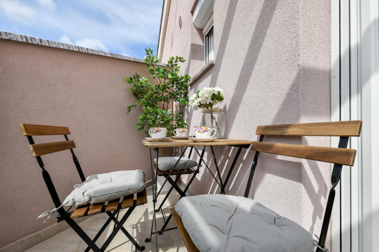Modern Holiday Apartment "Libra" With Swimming Pool Posedarje Exterior foto